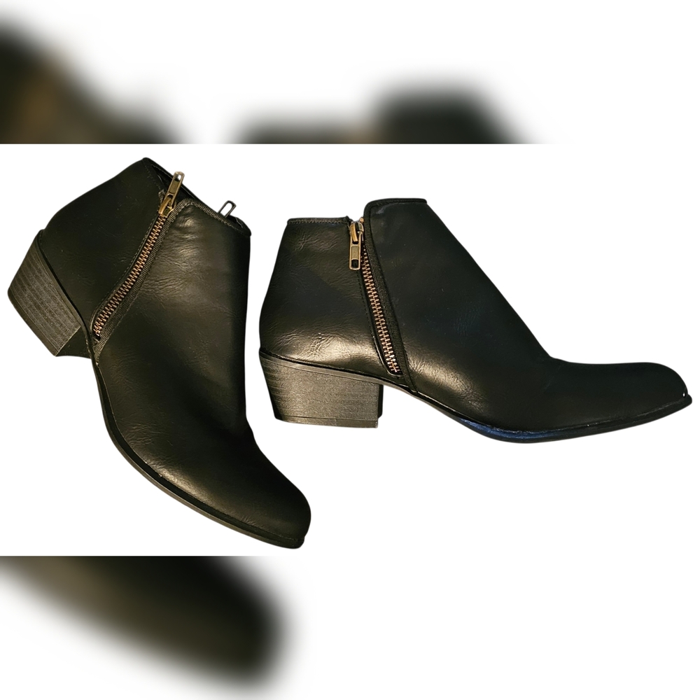 Esprit Black Ankle Booties with Zippers
